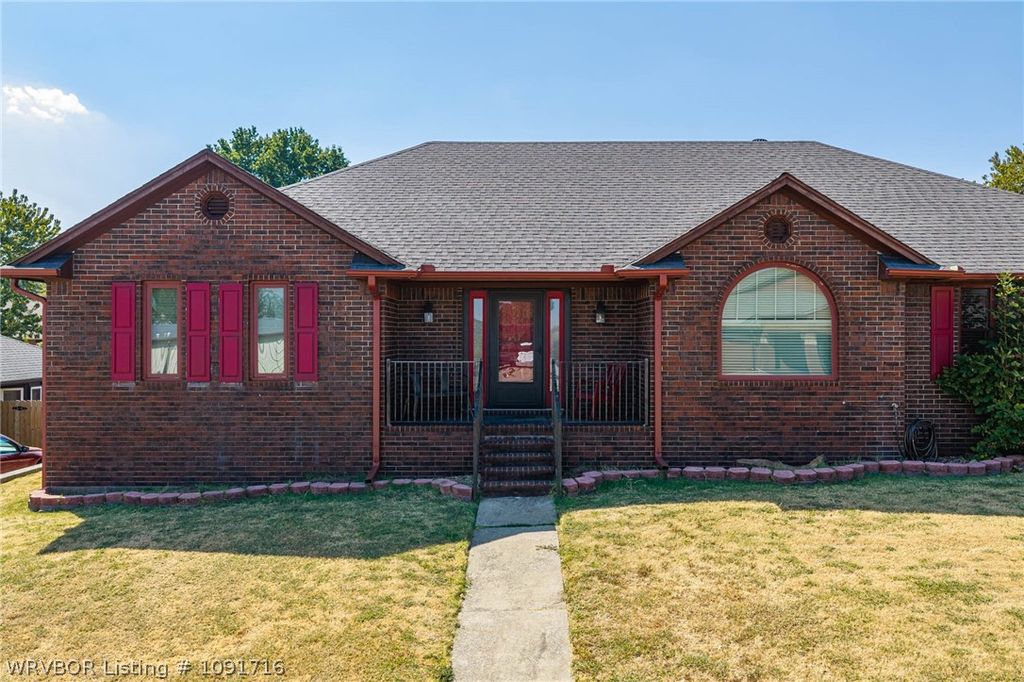 1213 N 30th Street 1213 N 30th Street