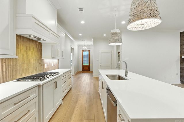 63 Copper Circle, Little Rock, AR 72223