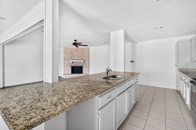 10627 Green Timber, San Antonio, TX 78223