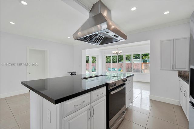 5901 SW 45th St, Miami, FL 33155