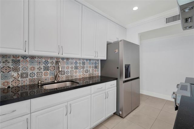 5901 SW 45th St, Miami, FL 33155