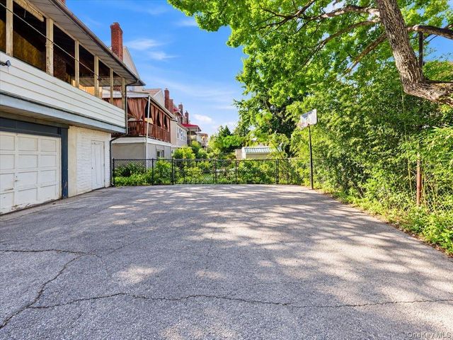 2727 Morgan Avenue, Bronx, NY 10469