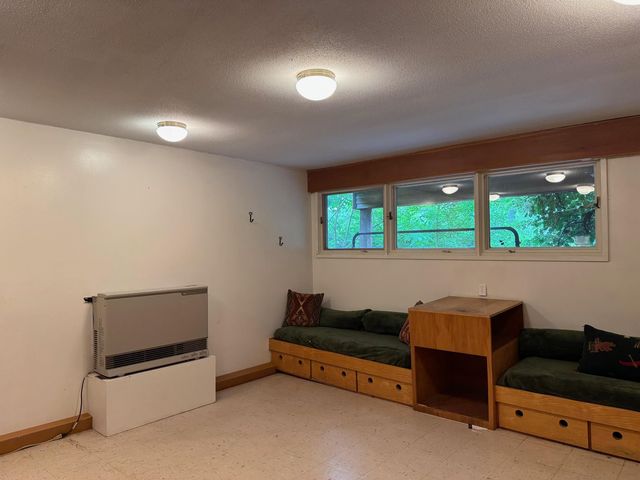 3361 County Road, Windsor, VT 05089