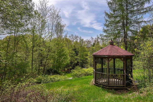 3361 County Road, Windsor, VT 05089