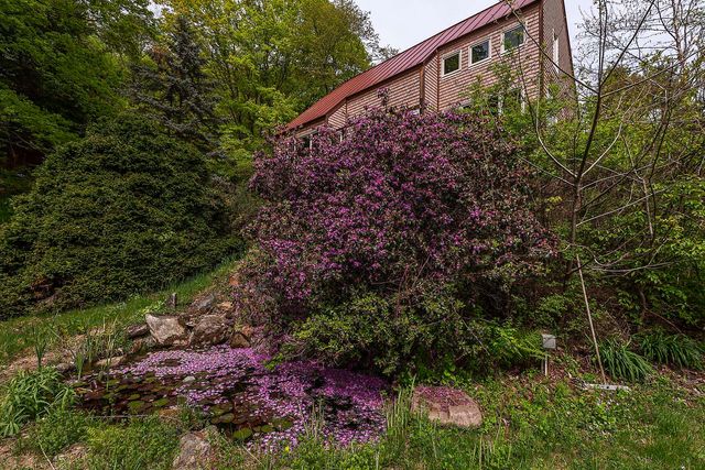 3361 County Road, Windsor, VT 05089