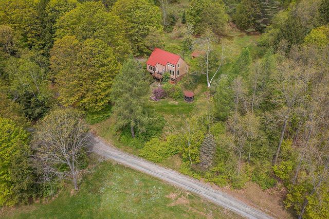 3361 County Road, Windsor, VT 05089