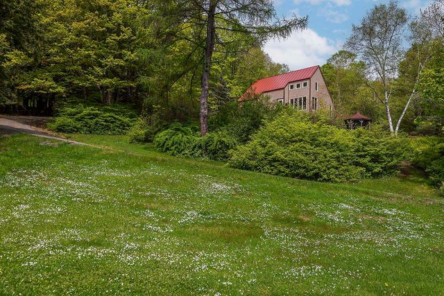 3361 County Road, Windsor, VT 05089