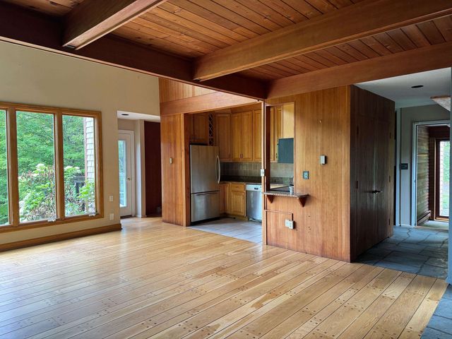 3361 County Road, Windsor, VT 05089