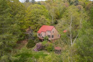 3361 County Road, Windsor, VT 05089
