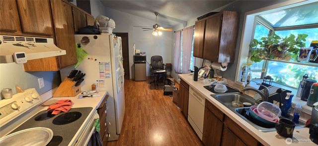 8716 157th Street Ct E, Puyallup, WA 98375