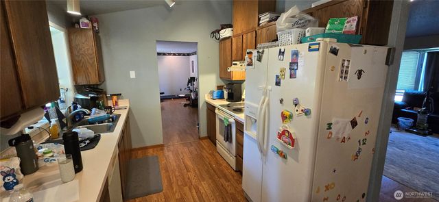 8716 157th Street Ct E, Puyallup, WA 98375