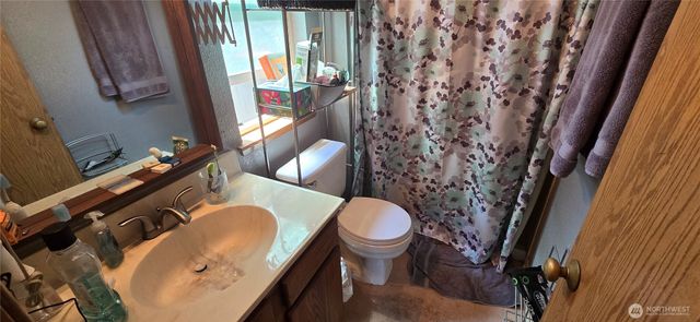 8716 157th Street Ct E, Puyallup, WA 98375