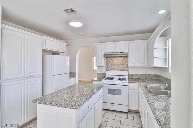 6812 Painted Canyon Court, Las Vegas, NV 89130