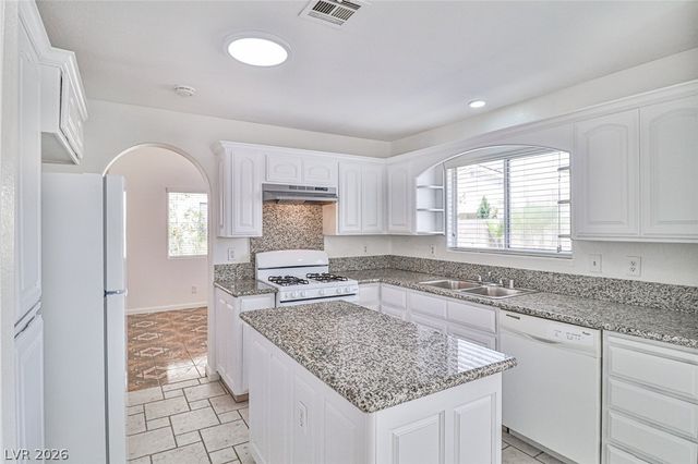6812 Painted Canyon Court, Las Vegas, NV 89130