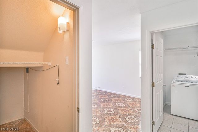 6812 Painted Canyon Court, Las Vegas, NV 89130