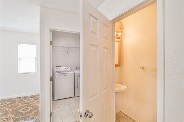 6812 Painted Canyon Court, Las Vegas, NV 89130