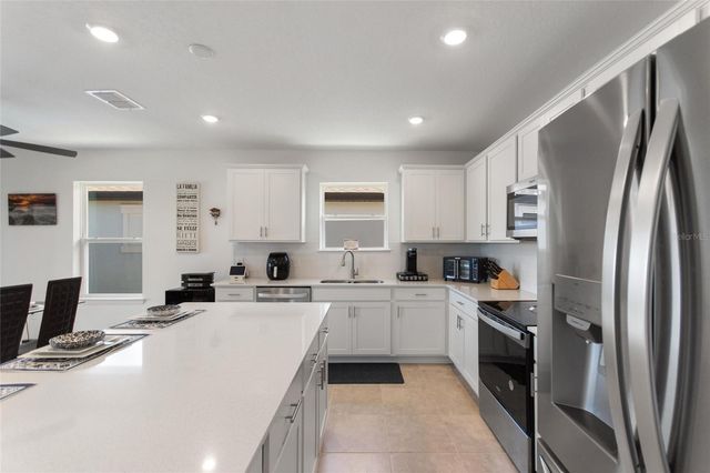 423 PINE TREE BOULEVARD, Lake Alfred, FL 33850