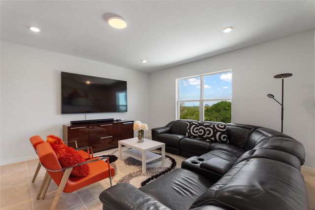 423 PINE TREE BOULEVARD, Lake Alfred, FL 33850