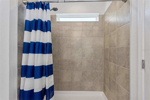 423 PINE TREE BOULEVARD, Lake Alfred, FL 33850