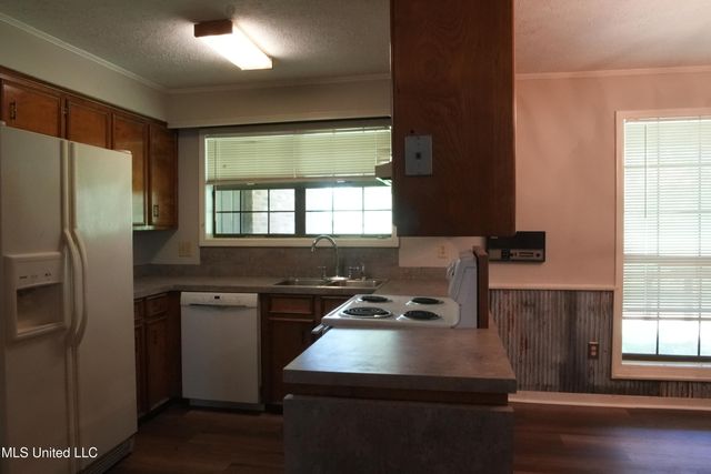 1644 Ratliff Road, Raymond, MS 39154