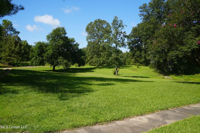 1644 Ratliff Road, Raymond, MS 39154