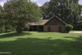 1644 Ratliff Road, Raymond, MS 39154