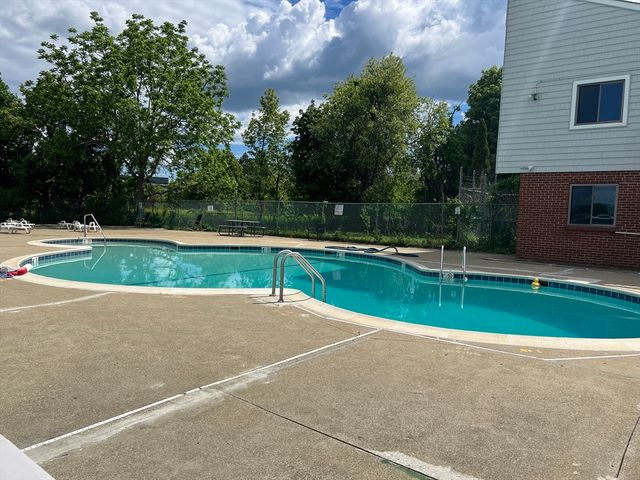 900 Governors Park 22, Winthrop, MA 02152