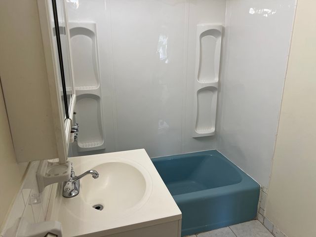900 Governors Park 22, Winthrop, MA 02152