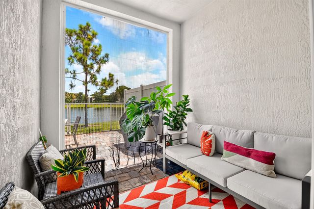 8714 VIA MAR ROSSO, Lake Worth, FL 33467