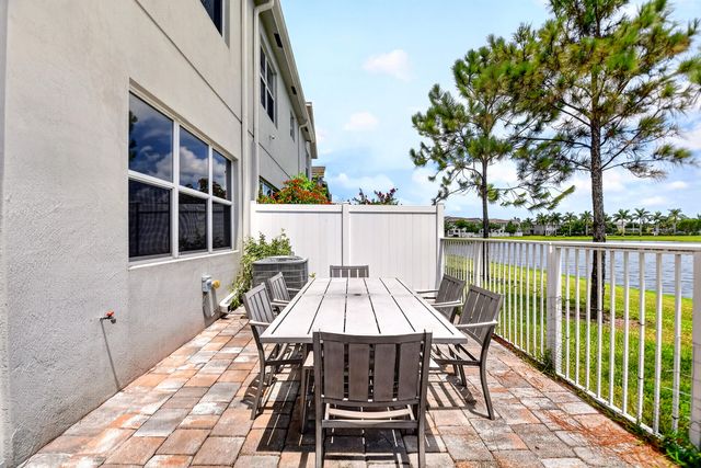 8714 VIA MAR ROSSO, Lake Worth, FL 33467