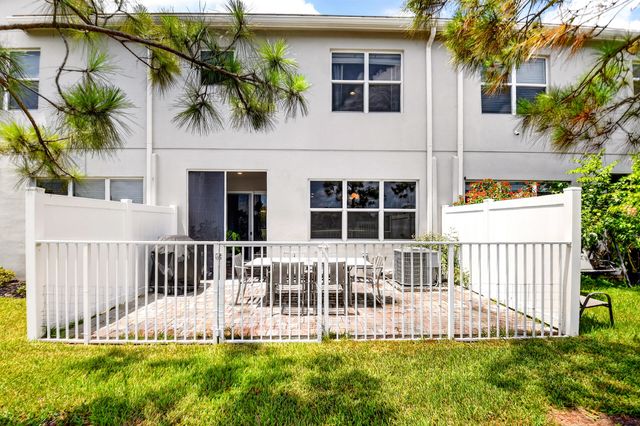 8714 VIA MAR ROSSO, Lake Worth, FL 33467