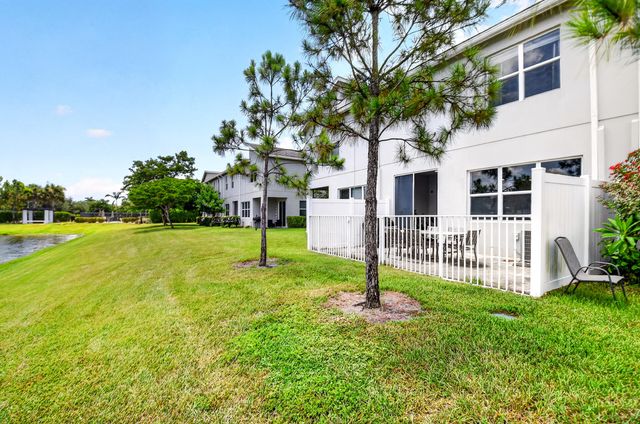 8714 VIA MAR ROSSO, Lake Worth, FL 33467