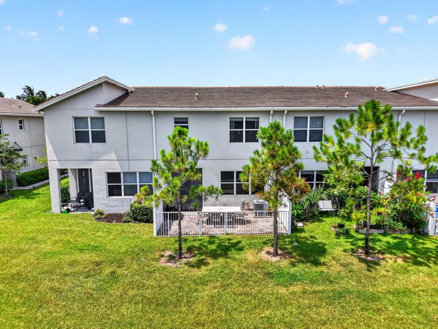 8714 VIA MAR ROSSO, Lake Worth, FL 33467