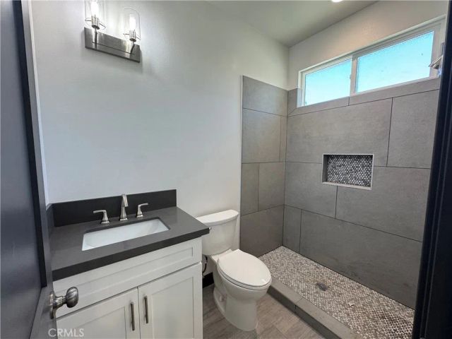 1417 W 3rd Street, Santa Ana, CA 92703