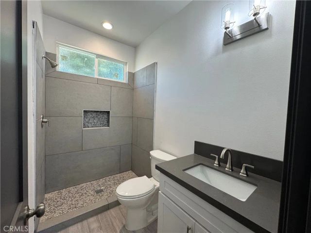 1417 W 3rd Street, Santa Ana, CA 92703