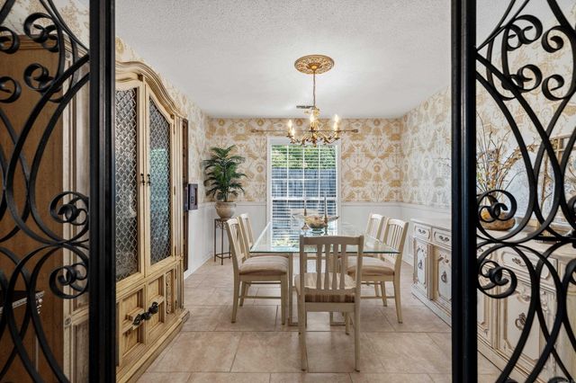 625 Prospect Avenue, Hot Springs, AR 71913