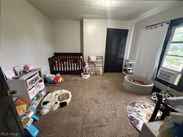 607 Adams Street, Martins Ferry, OH 43935