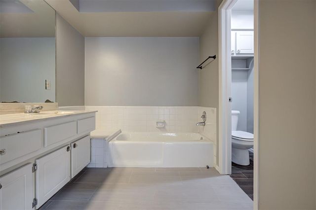 2301 Tredington Way, Edmond, OK 73034