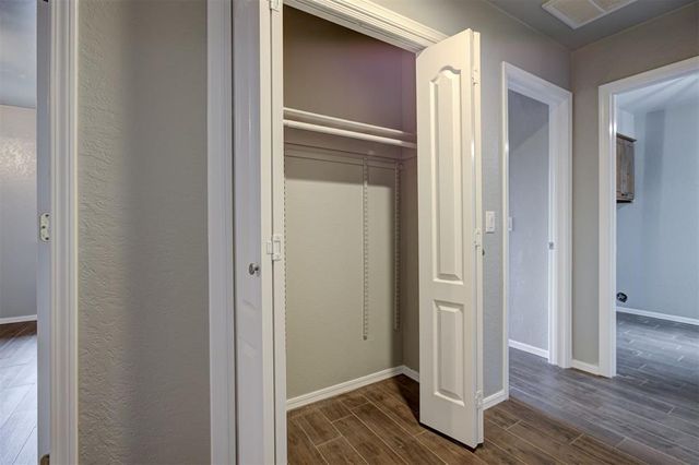 2301 Tredington Way, Edmond, OK 73034