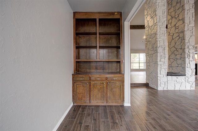 2301 Tredington Way, Edmond, OK 73034