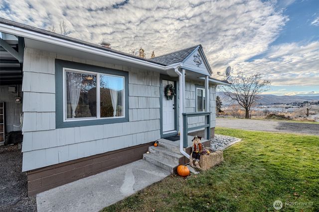 260 37th Street NW, East Wenatchee, WA 98802
