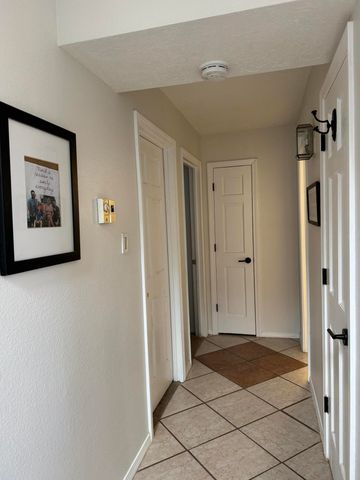 7004 Astair Avenue NW, Albuquerque, NM 87120