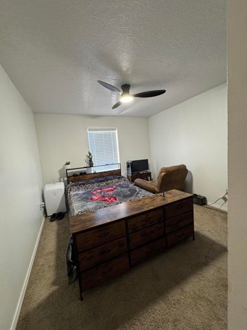 7004 Astair Avenue NW, Albuquerque, NM 87120