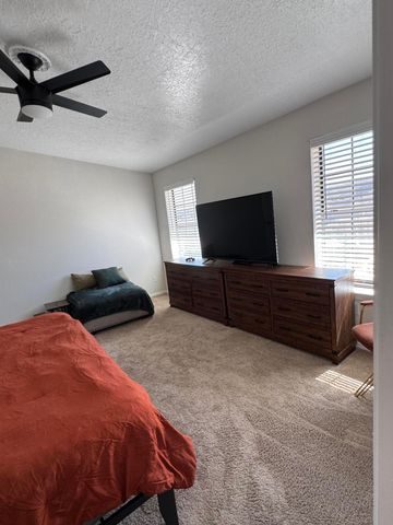 7004 Astair Avenue NW, Albuquerque, NM 87120