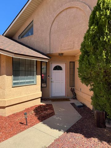 7004 Astair Avenue NW, Albuquerque, NM 87120