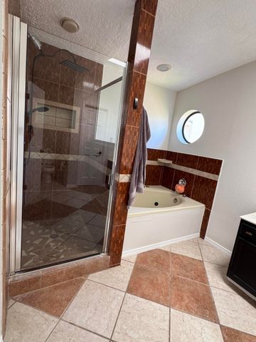 7004 Astair Avenue NW, Albuquerque, NM 87120