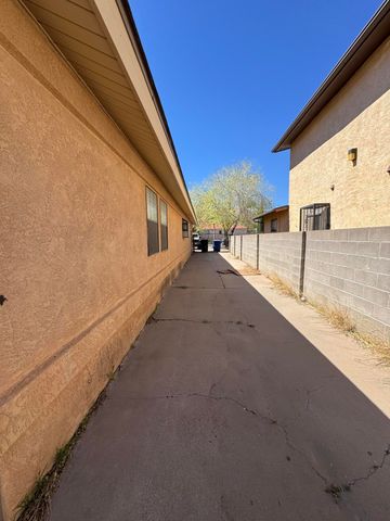 7004 Astair Avenue NW, Albuquerque, NM 87120