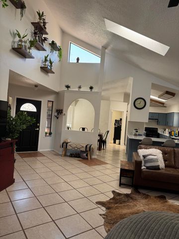 7004 Astair Avenue NW, Albuquerque, NM 87120