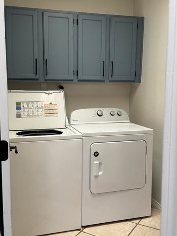 7004 Astair Avenue NW, Albuquerque, NM 87120