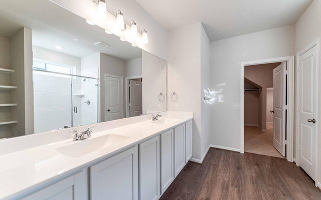 249 Villars DR, Salado, TX 76571